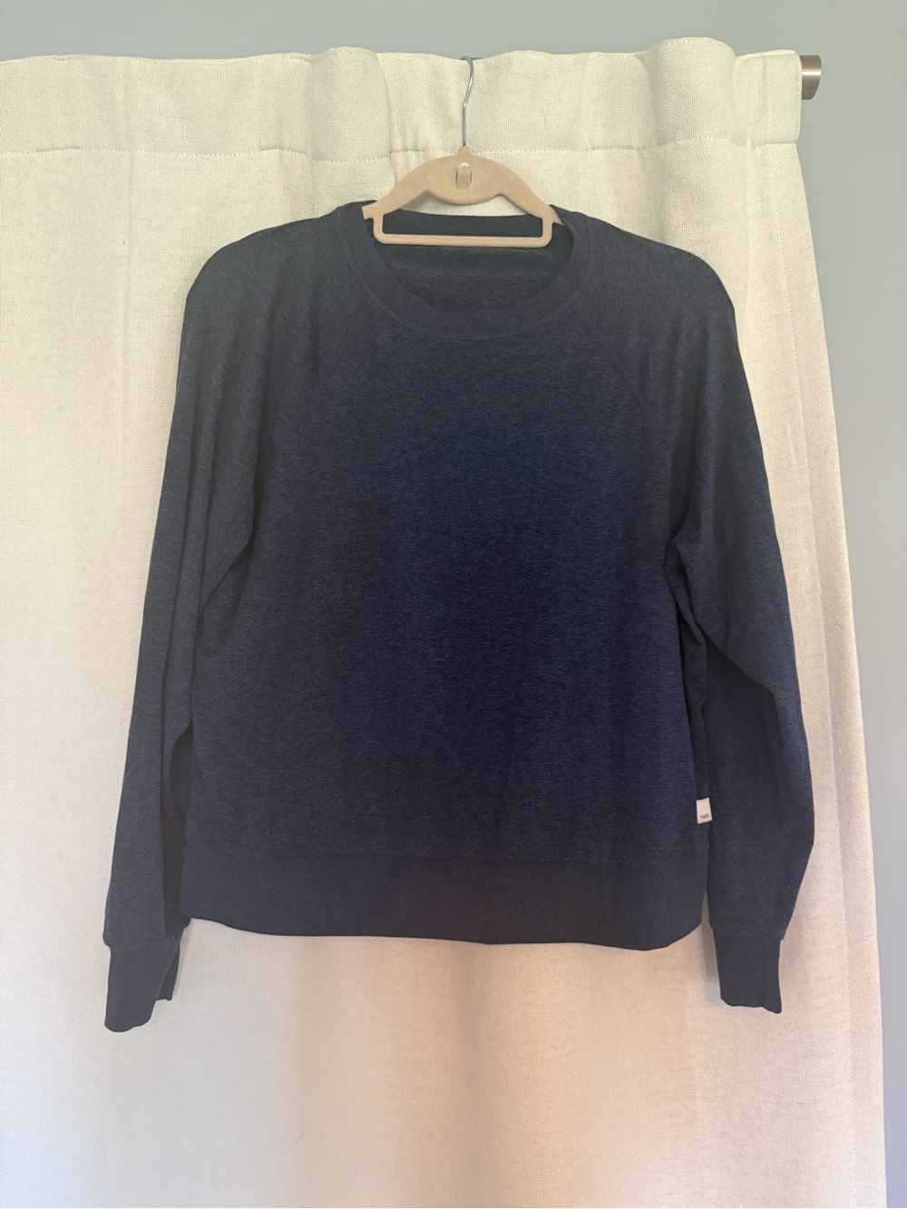 Vuori Long Sleeve Crewneck Top in Navy
